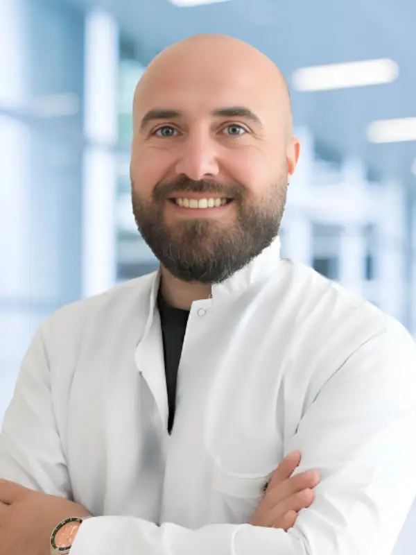 Op. Dr. Ali Acar