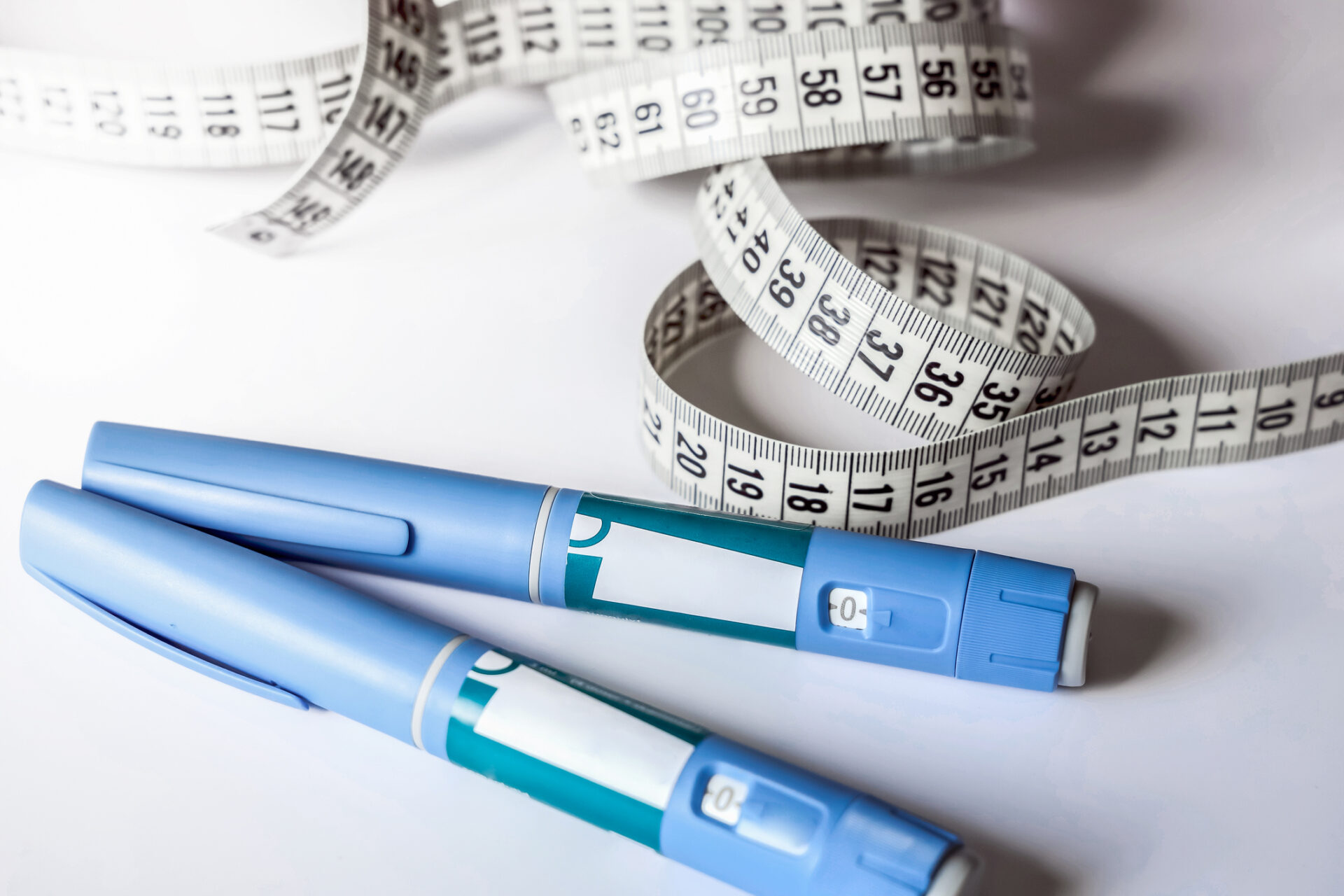 Mounjaro vs Gastric Sleeve: Costs, Effectiveness & Combined Use