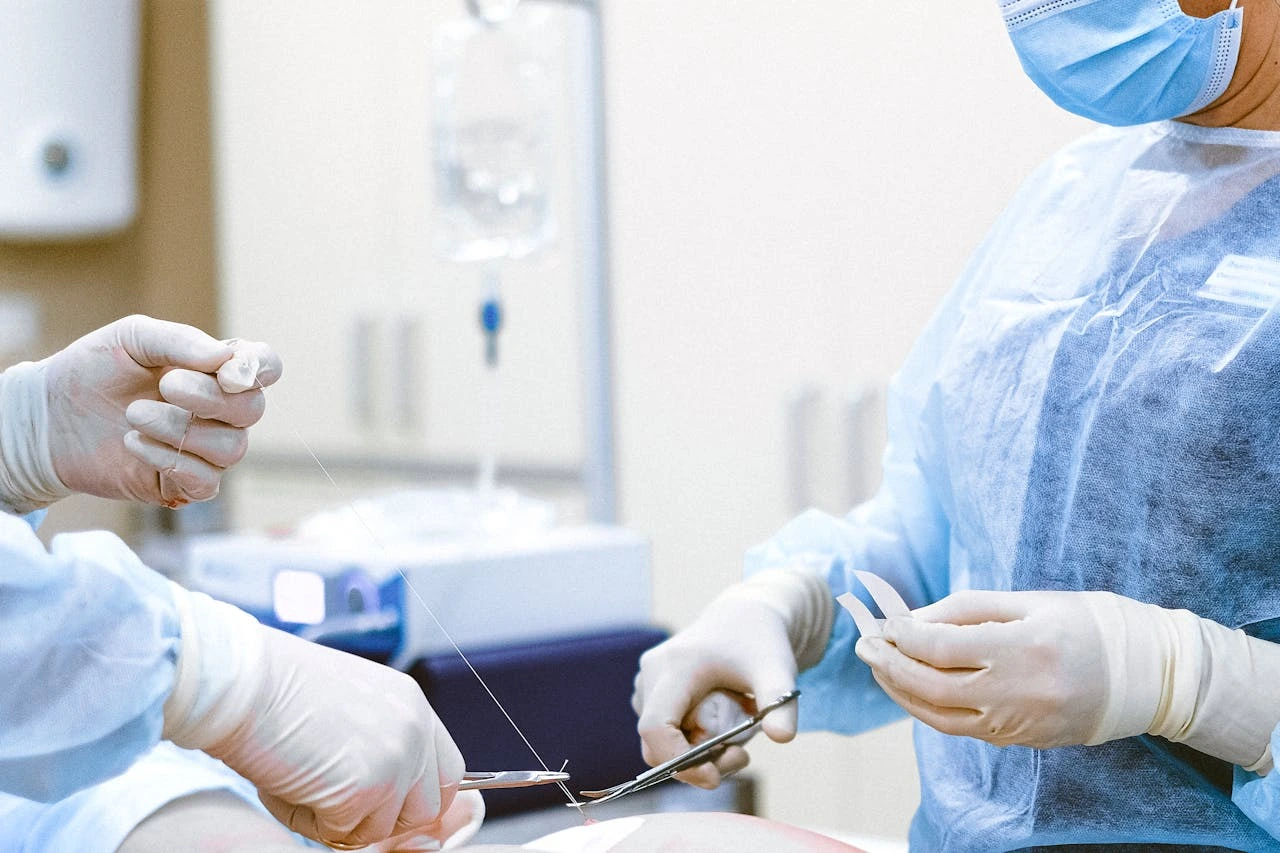Which Plastic Surgeries Can be Done Together? Guide to Combined Surgeries
