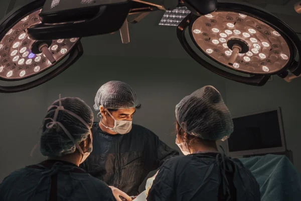 Expert Surgeons: Navigating Rhinoplasty Excellence